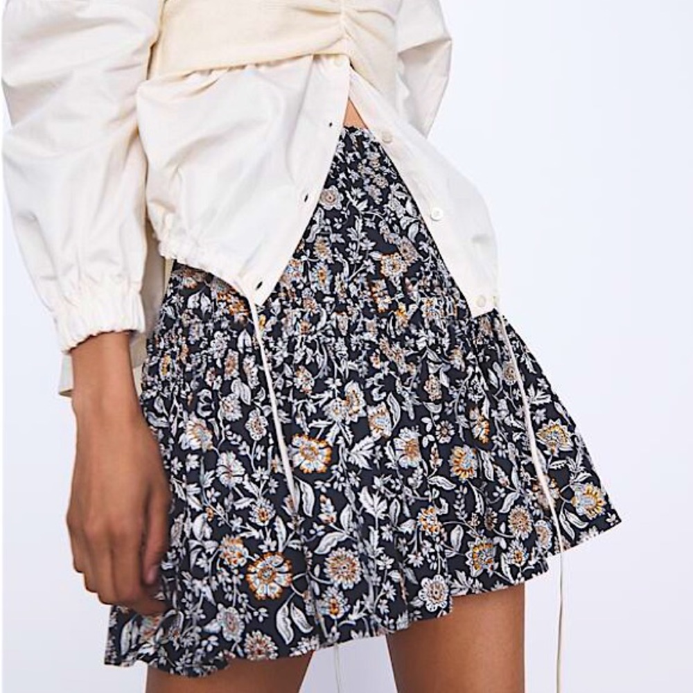 NWT ZARA Black White Orange Floral Printed Tiered Ruffle Aline Mini Skirt Large